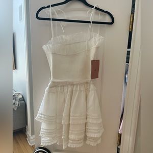 V. Chapman White Freesia Dress Size 6 NWT